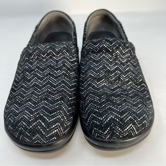 ALEGRIA Shoes Women 5 Black Silver Chevron Leather Slip On Comfort Loafers Nurse - Picture 1 of 11
